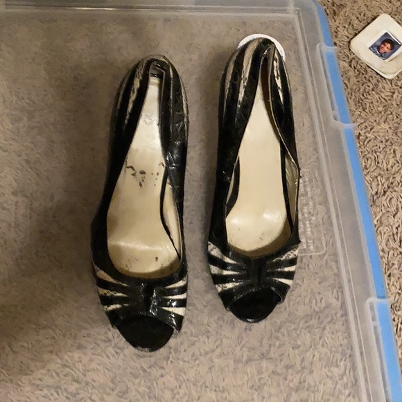 Open toe heels - Picture 2 of 2